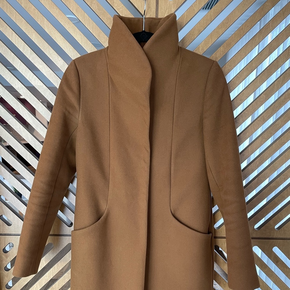 Aritzia Wilfred The Cocoon Coat